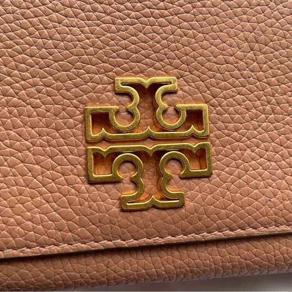 Tory Burch Britten Smartphone Wallet Pink Pebbled Leather Gold Hardware - Picture 2 of 11